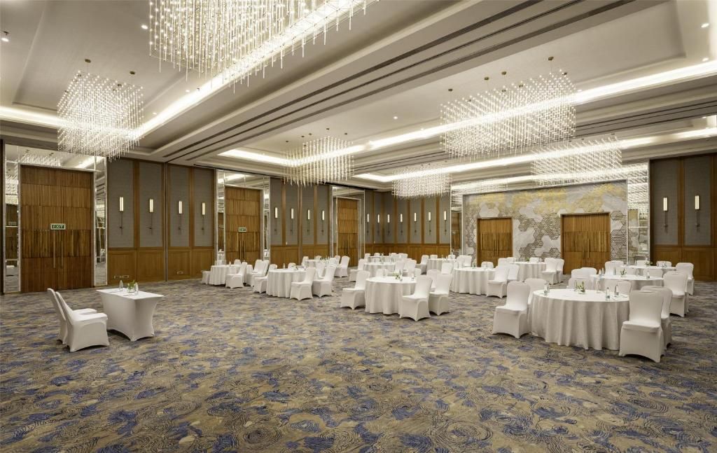Radisson Gurugram Udyog Vihar фото 16