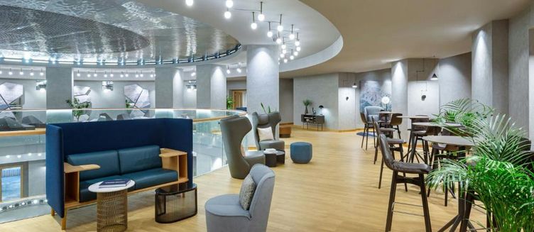Фото отеля Courtyard by Marriott Baku