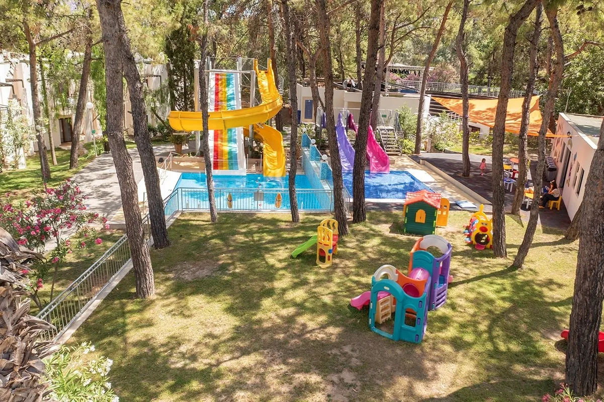 DoubleTree by Hilton Bodrum Isil Club Resort фото 22