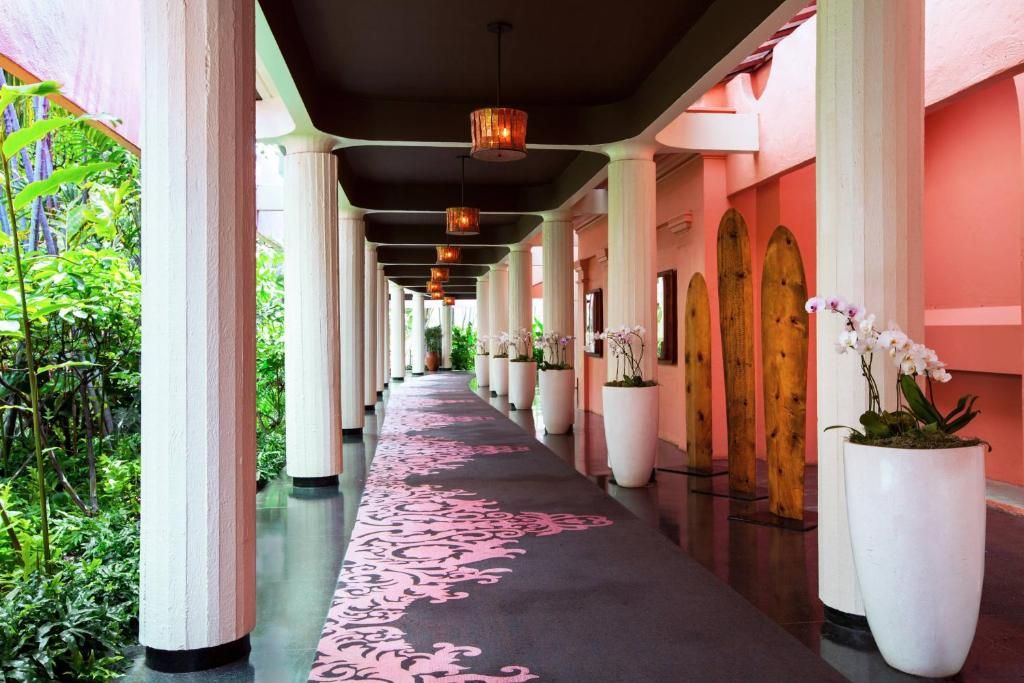 The Royal Hawaiian, A Luxury Collection Resort фото 59