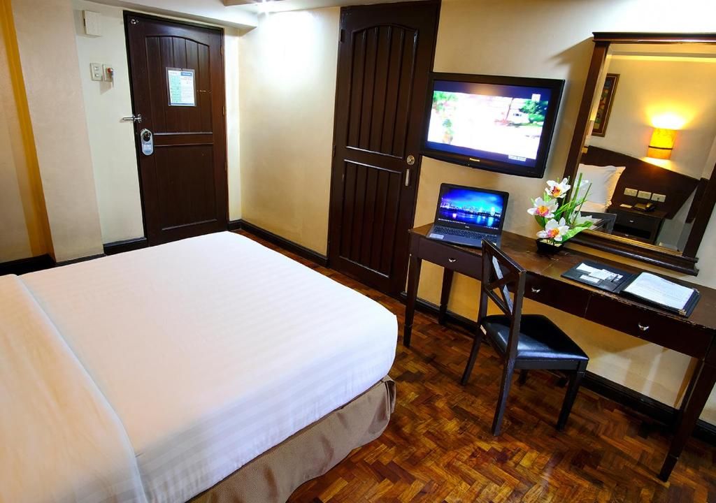 Fersal Hotel Manila фото 24