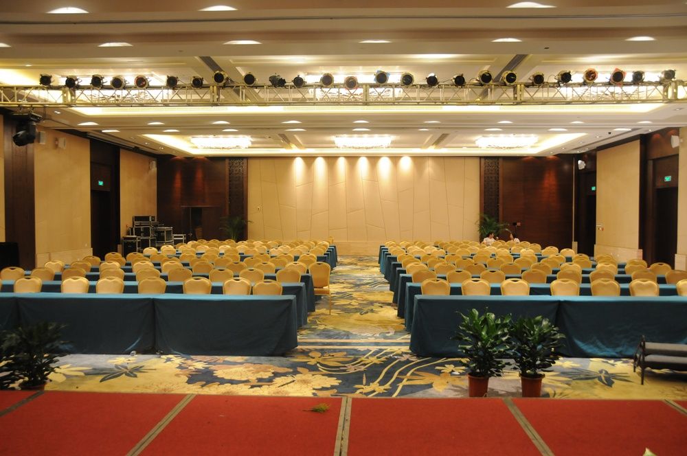 Howard Johnson by Windham Resort Sanya Bay фото 100