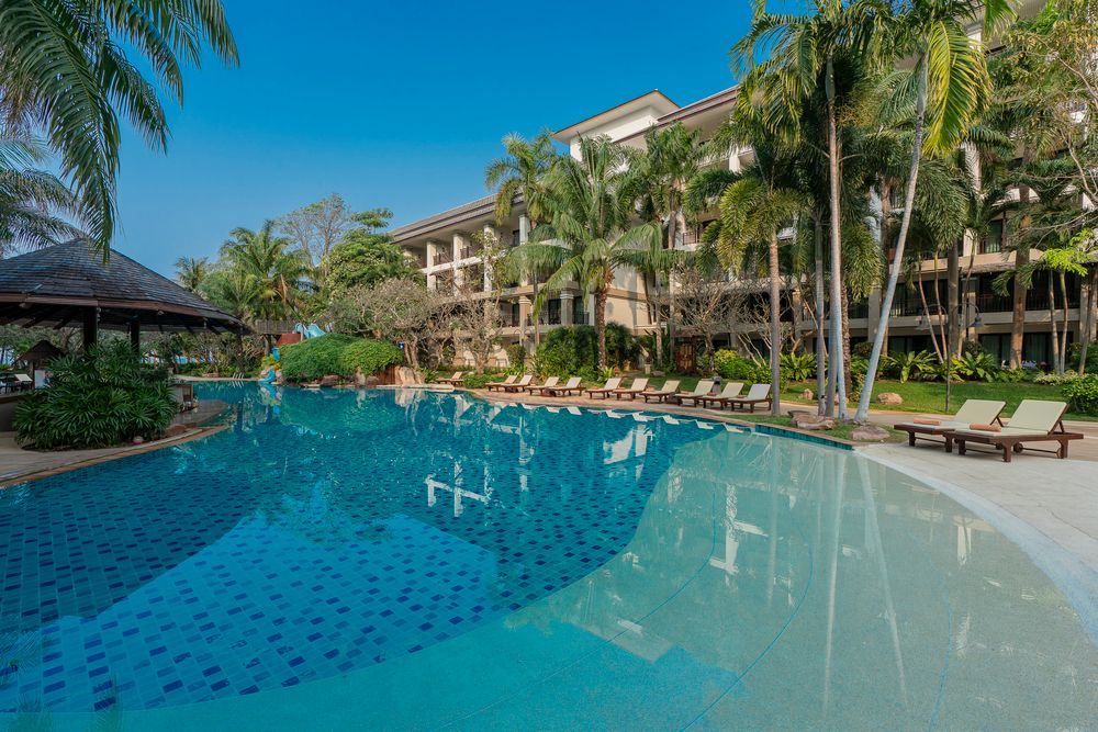 Ravindra Beach Resort & Spa фото 48