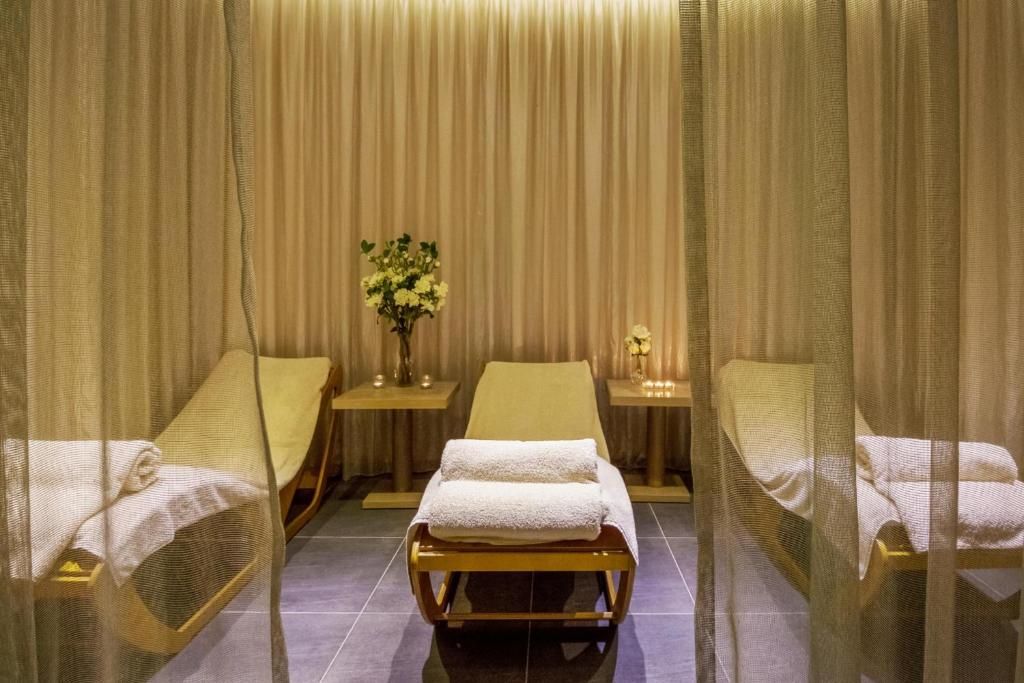 Cavo Maris Beach Hotel фото 44