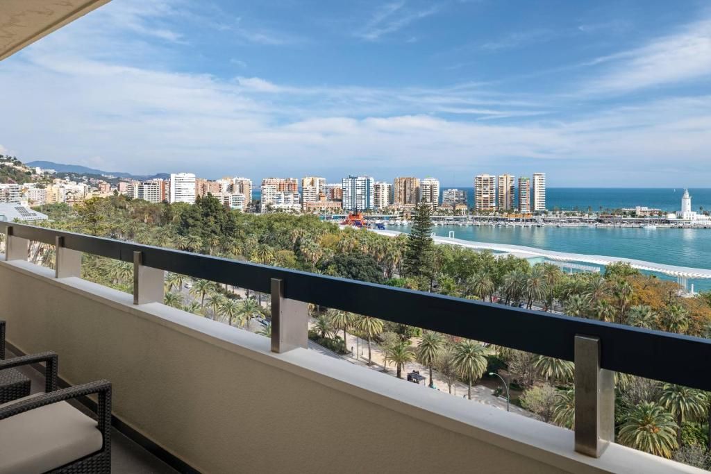 AC Hotel Malaga Palacio by Marriott фото 39