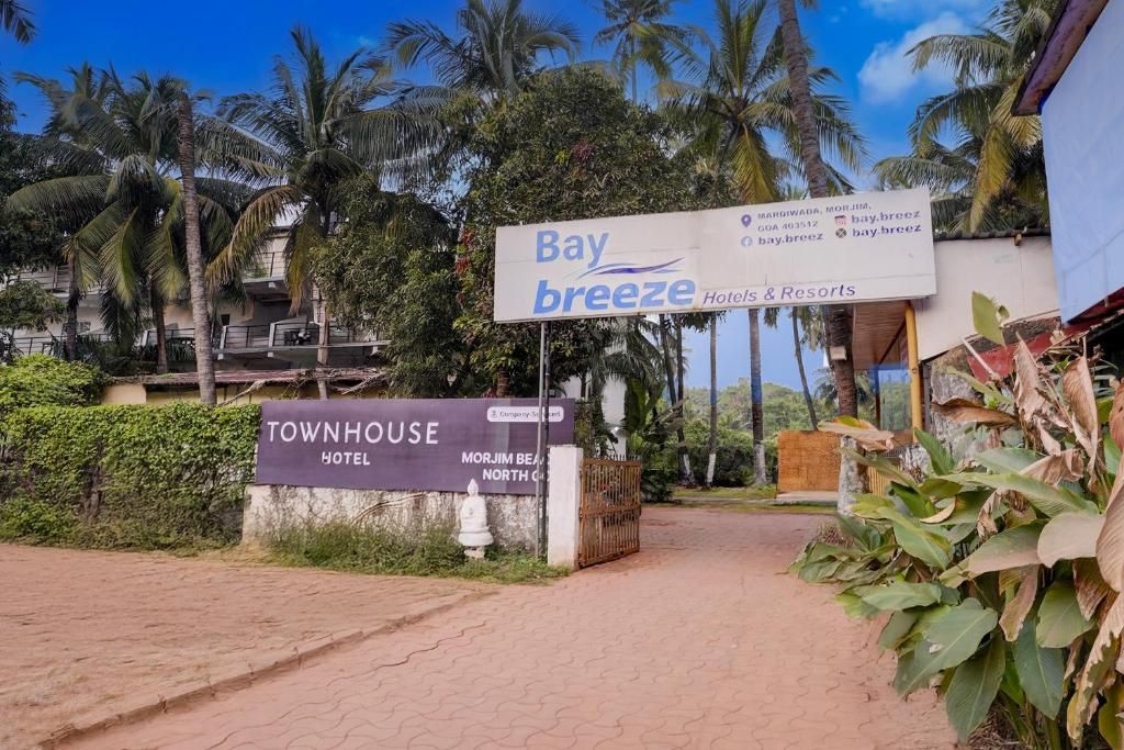 Bay Breeze Hotels & Resorts фото 43