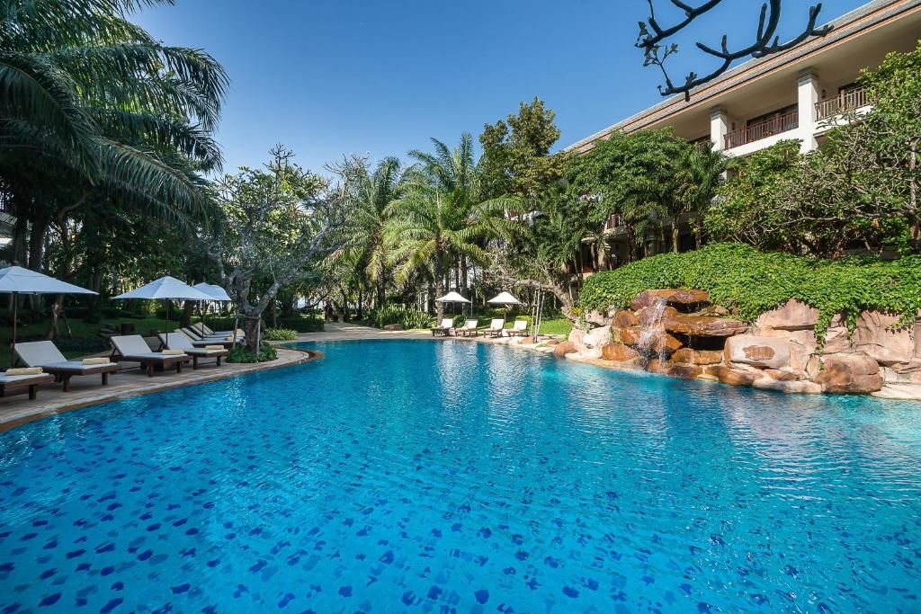 Ravindra Beach Resort & Spa фото 56