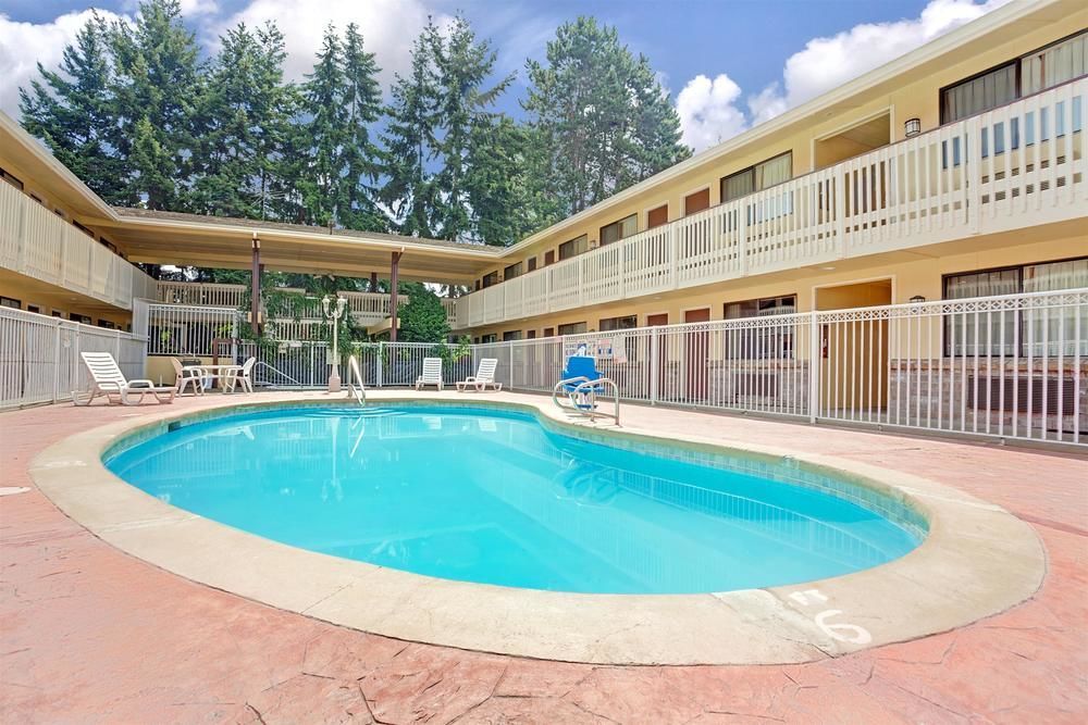 Days Inn Seattle South Tukwila фото 0