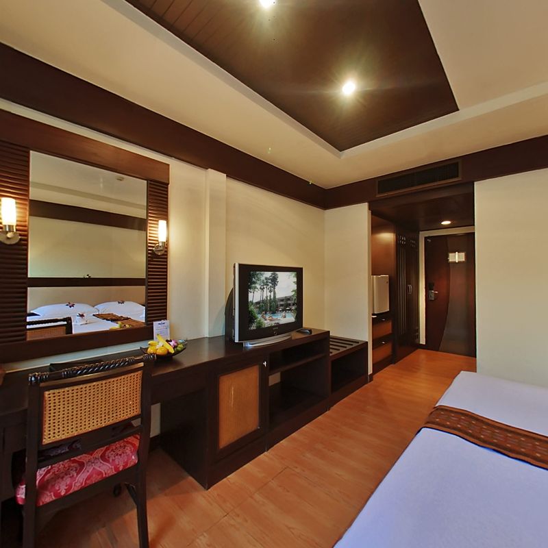 Thara Patong Beach Resort & Spa фото 61