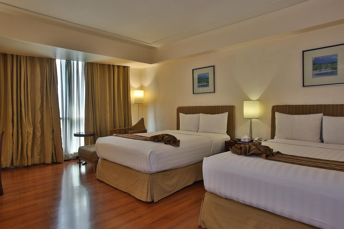 Crown Regency Hotels & Towers фото 6