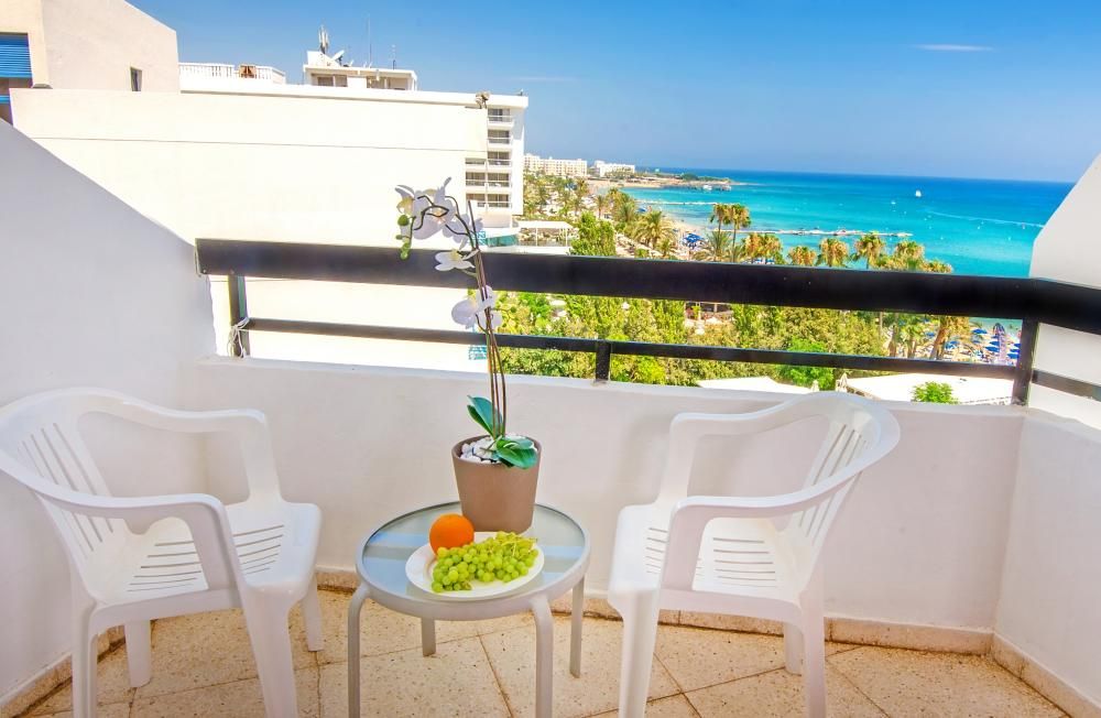 Silver Sands Beach Hotel фото 31