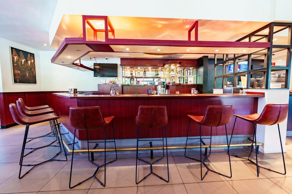 Bastion Hotel Rotterdam Rhoon фото 3