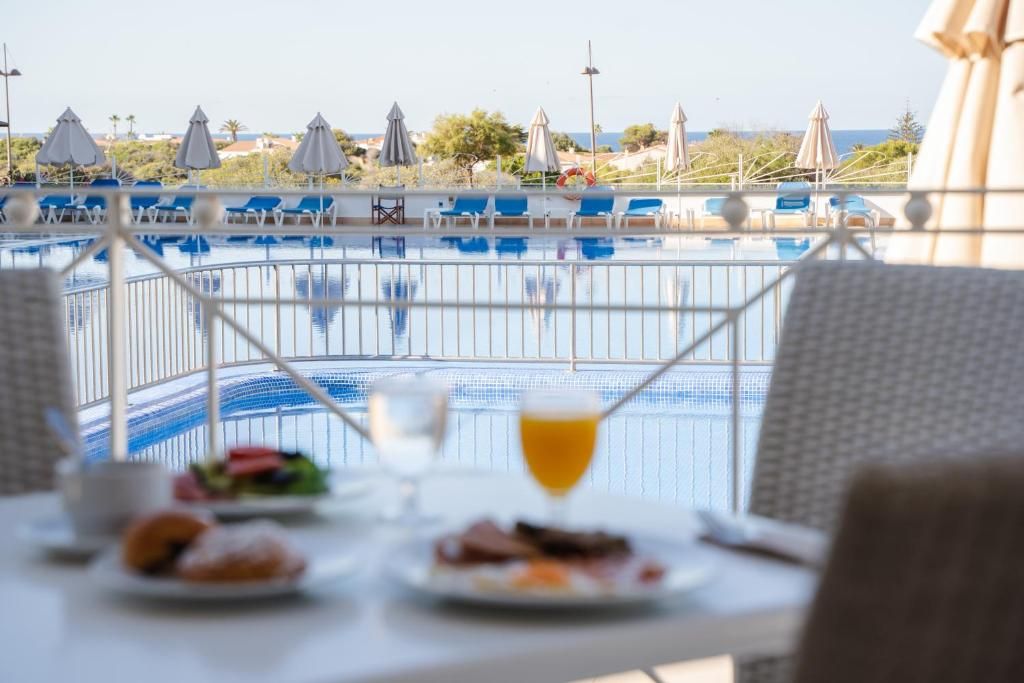 Hotel & Water Park Sur Menorca фото 6