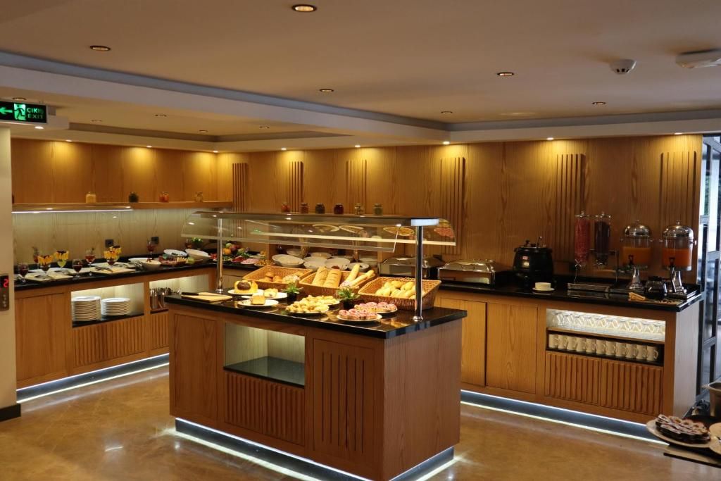 Days Inn by Wyndham Istanbul Arnavutkoy фото 41