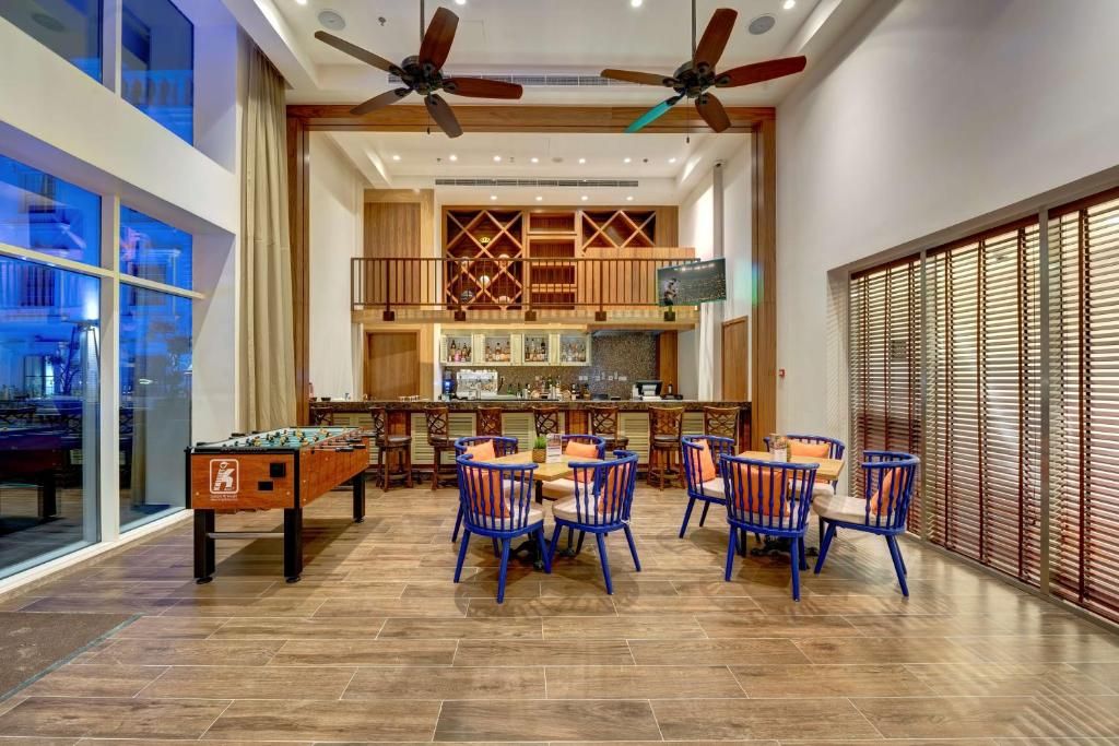 Radisson Blu Hotel, Ajman фото 54