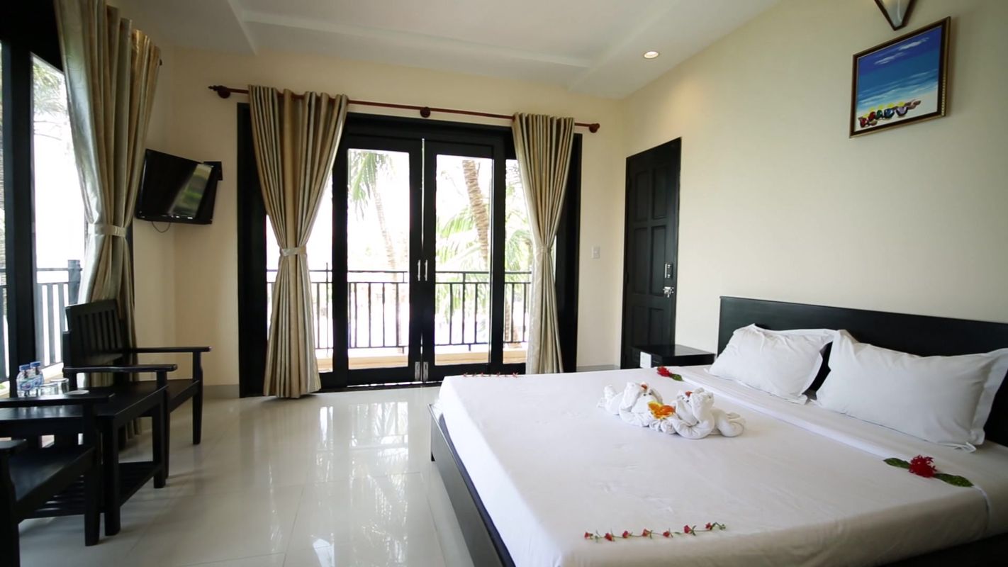 Hon Rom Central Beach Resort фото 33
