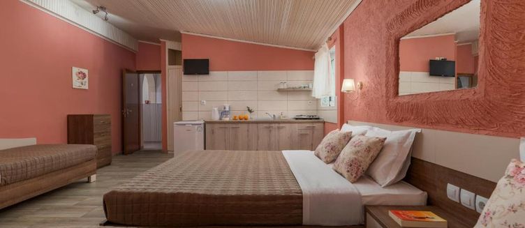 Фото отеля Ouzas Hotel