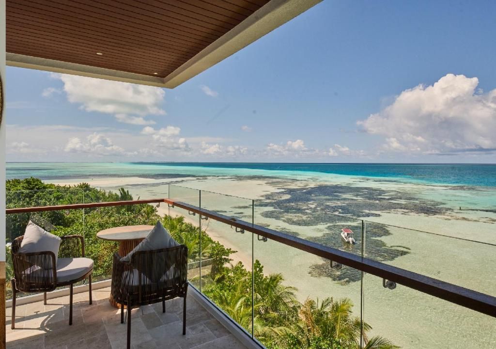 Stone Hotels Dhiffushi фото 47