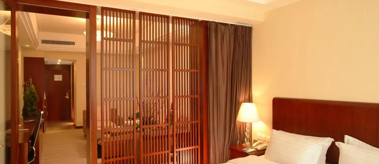 Фото отеля Oriental Garden Hotel