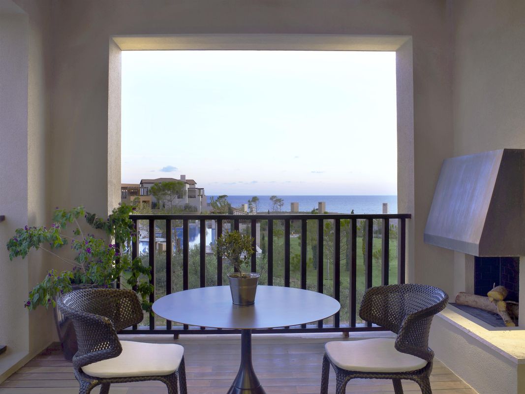 Costa Navarino, The Romanos Resort фото 27