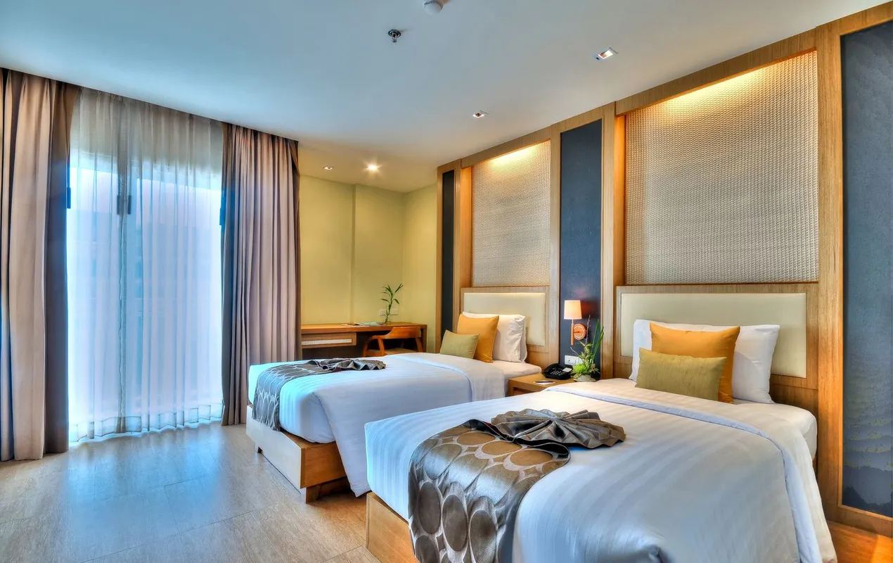 The Ashlee Plaza Patong Hotel & Spa фото 4
