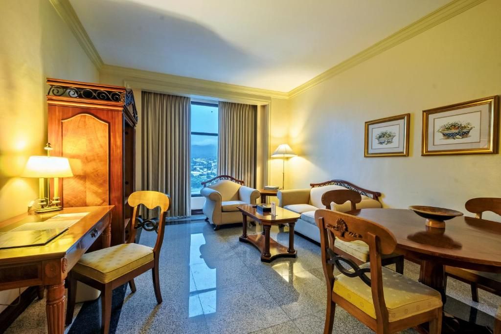 Waterfront Cebu City Hotel & Casino - Multiple Use Hotel фото 55