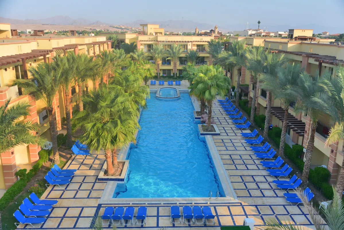 Edge Rotana Sea Beach фото 1