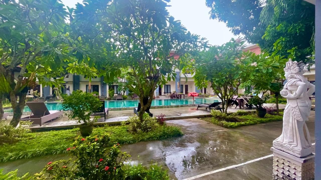 Ozz Hotel Kuta Bali фото 13