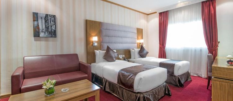 Фото отеля Royal Tulip Hotel