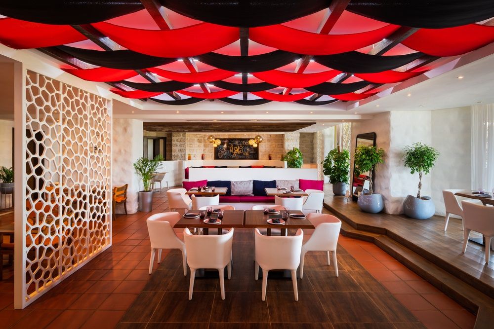 JA Beach Hotel фото 65