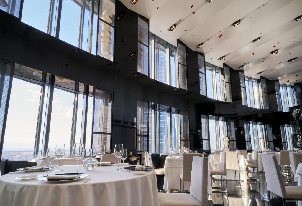 Eurostars Madrid Tower фото 62