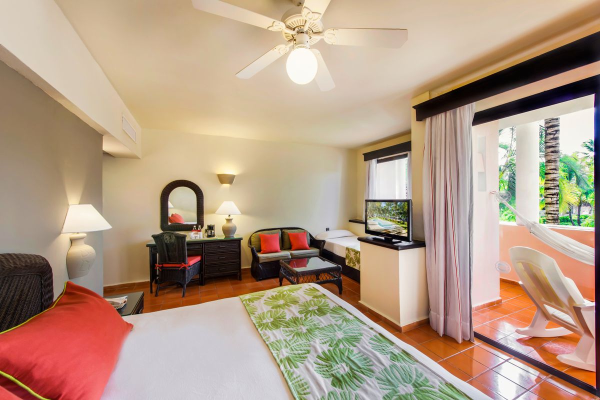 Catalonia Bavaro Beach, Golf & Casino Resort фото 2