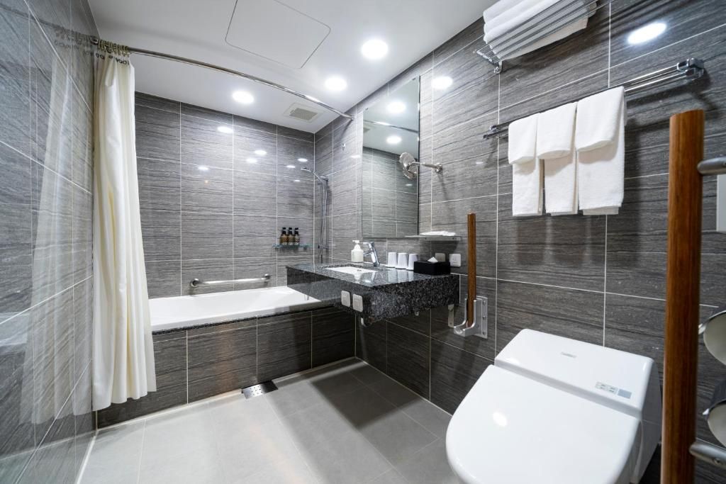 Koko Hotel Ginza 1-chome фото 6