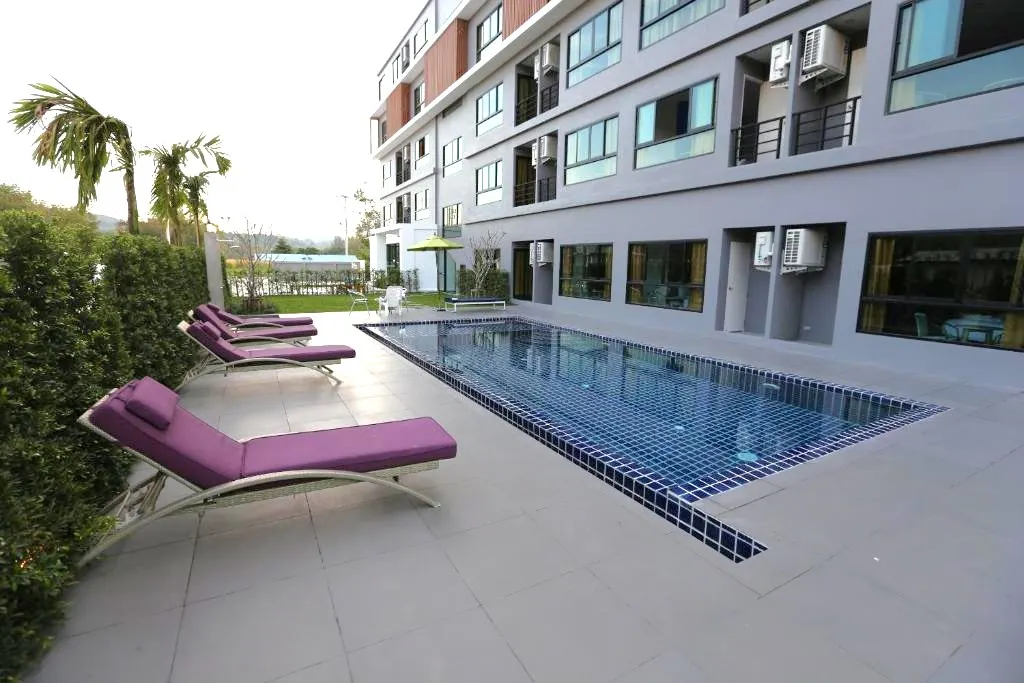 S4 Naiyang Beach Phuket фото 6