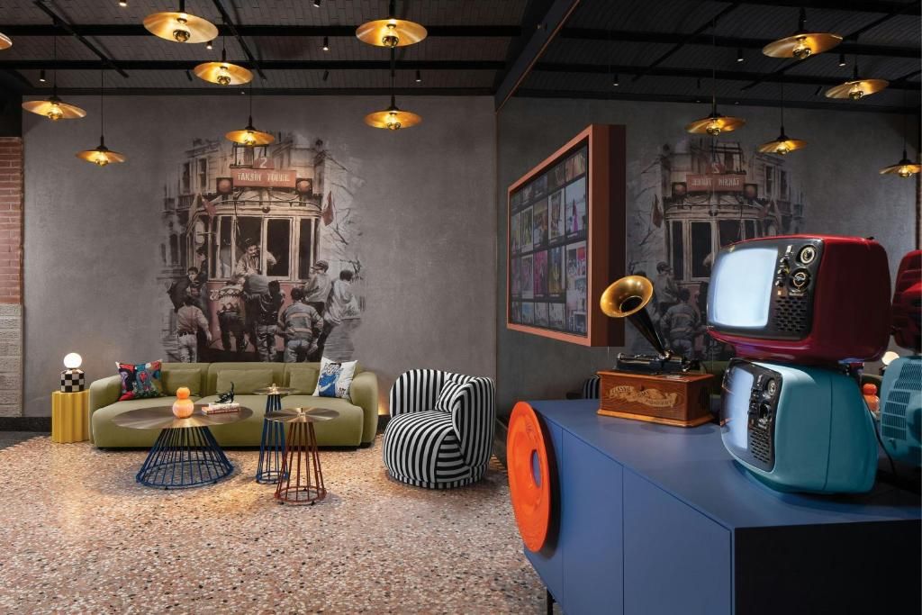 Moxy Istanbul Beyoglu фото 12