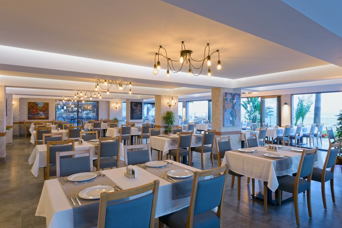 Floria Beach Hotel фото 9
