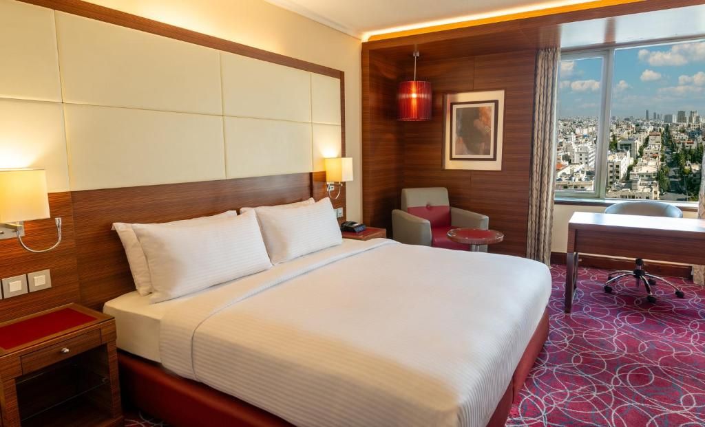 Crowne Plaza Amman фото 18