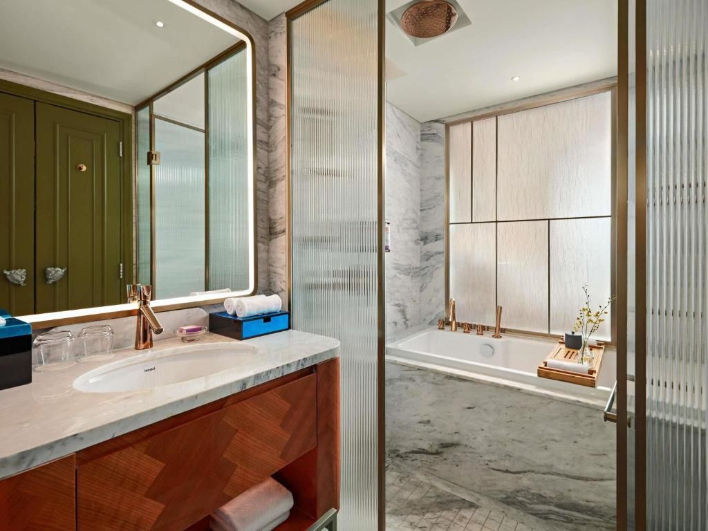 Movenpick Hotel Hanoi фото 43