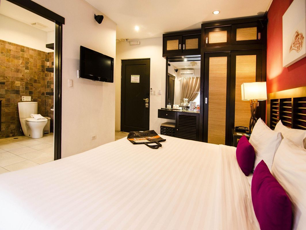 7 Stones Boracay Suites фото 26
