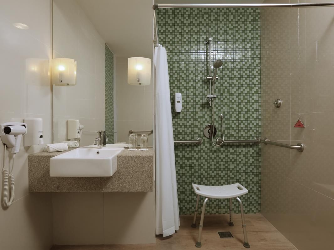 Holiday Inn Express Bali Raya Kuta фото 9