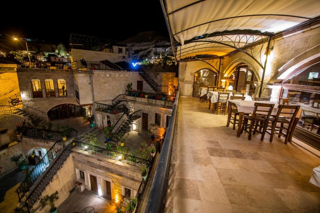 Elegance Cave Suites фото 9