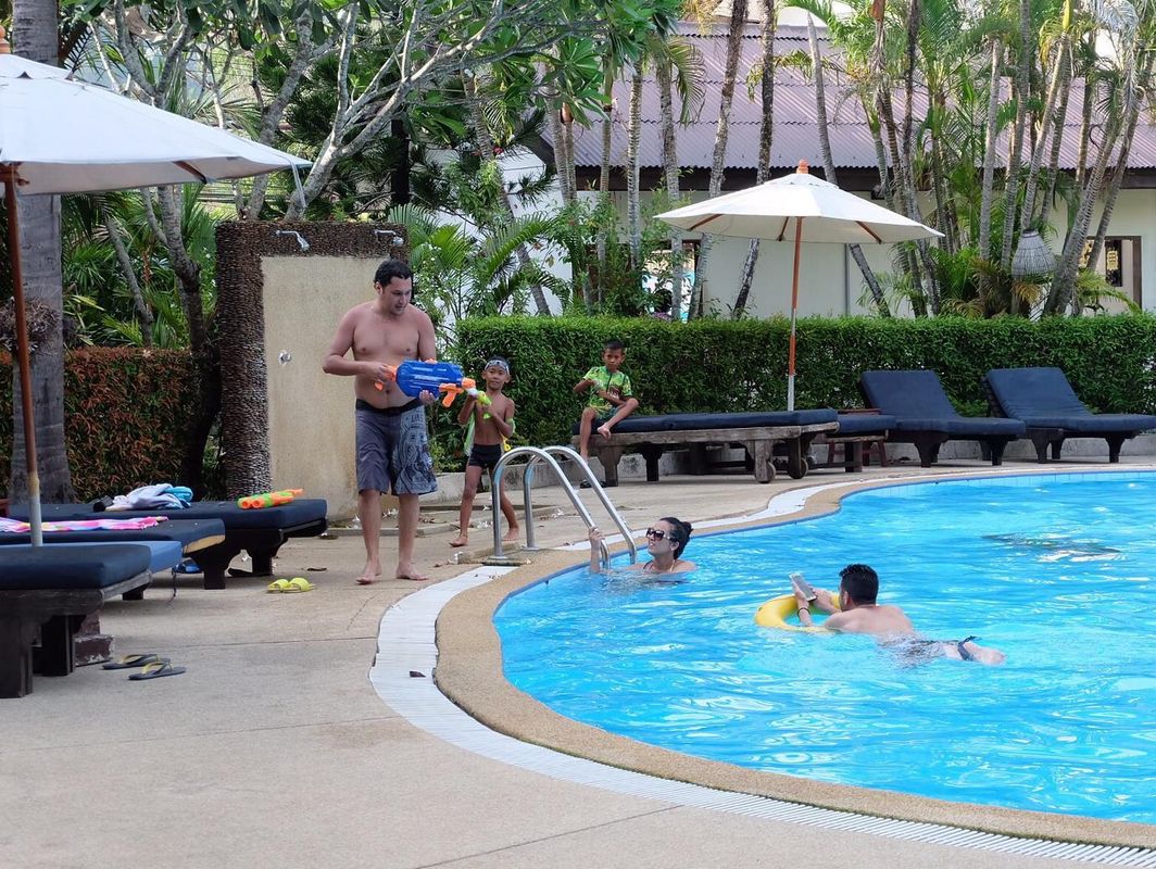 Bamboo Beach Hotel & Spa фото 18