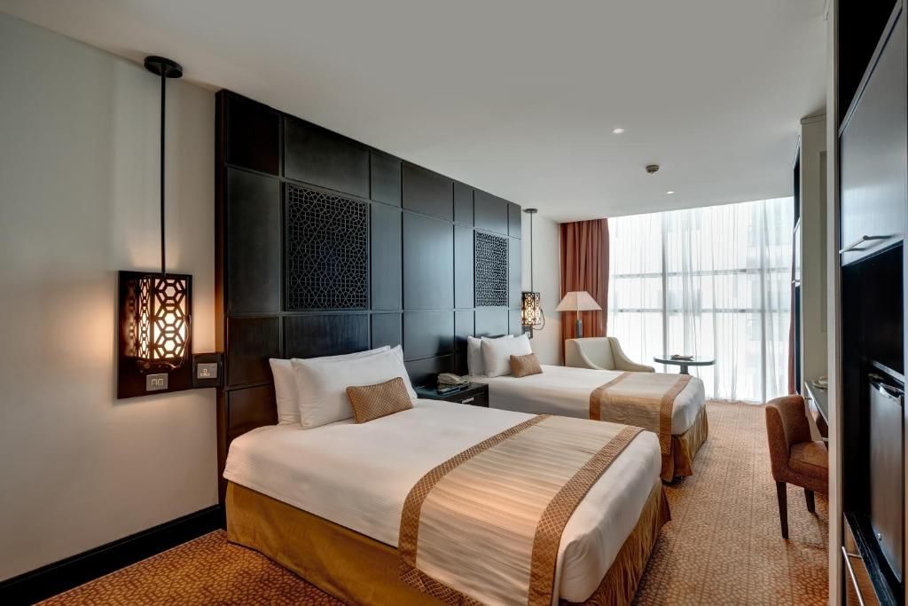 Holiday Inn Dubai Al Barsha фото 0