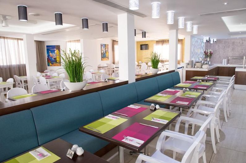 New Famagusta Hotel фото 3