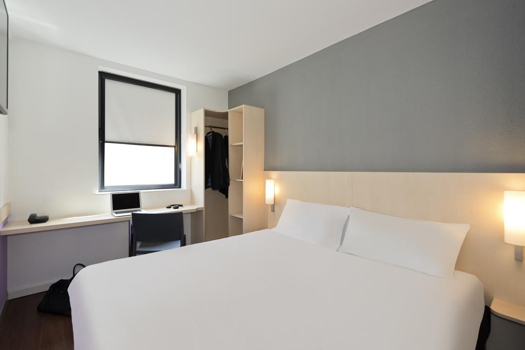 ibis budget Cannes Centre Ville фото 12