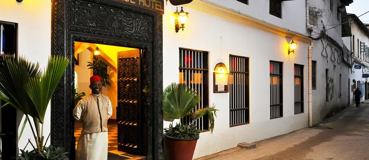 Фото отеля Dhow Palace