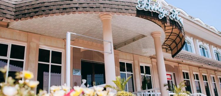 Фото отеля Bridge Hotel