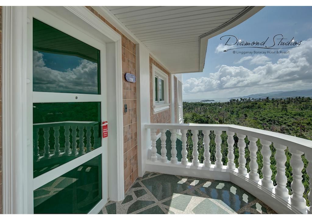 Lingganay Boracay Hotel Resort фото 45