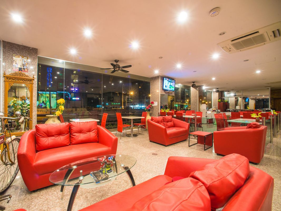 OYO 861 Patong Dynasty Hotel фото 5