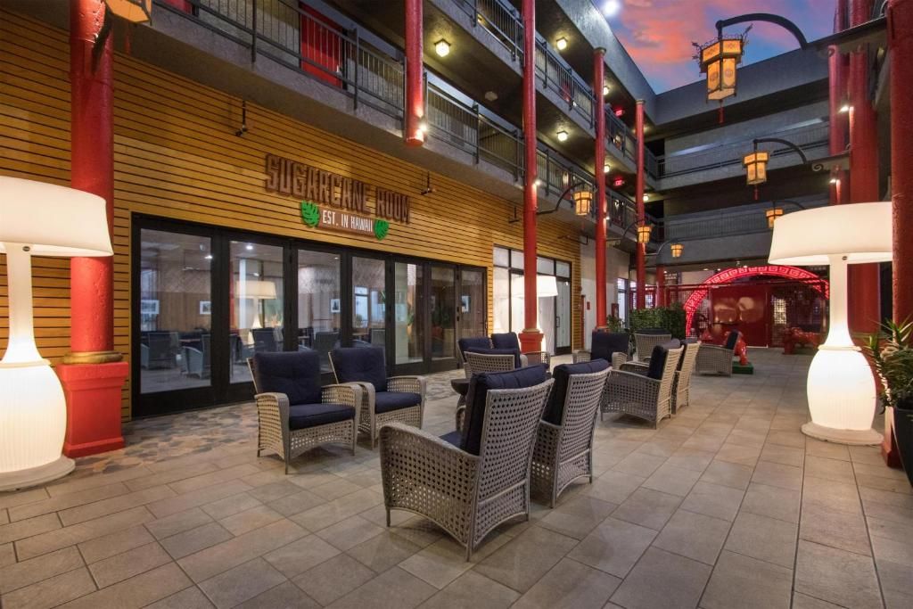 Best Western Plus Dragon Gate Inn фото 35